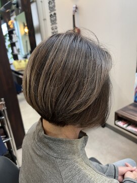 オルオル(OLUOLU) ショート×艶復活白髪ぼかしカラー
