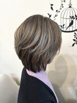 フラワー ナガハマ(Flower Nagahama)&nbsp;白髪ぼかしハイライト×ボブレイヤー