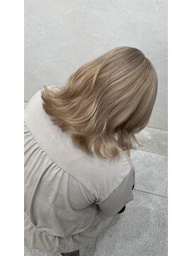 ジゼル(gisele) (飯塚)ミルクティーベージュ