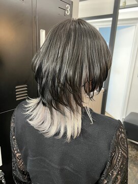 アドラ(ADLLA) レイヤーウルフ★ホワイトシルバー