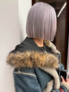 ステン(sten) ホワイトシルバー/ホワイトカラー/ハイトーンボブ/タッセルボブ