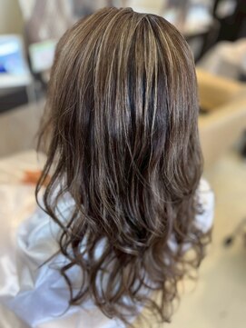 ヘアショップエヌアンドエー 久喜 栗橋店(hairshop N&A) ハイライトが映える◎こなれ感あふれる大人のロングウェーブ