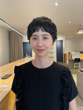 アオイ(aoi.) ショートパーマ