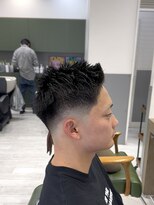 ヘアーアンドビューティー ザ ビー(Hair & Beauty the B)&nbsp;【スキンフェード】フェザーアップ