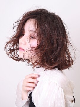 ボタンヘアー 日吉(BoTaN HAIR) アンニュイな雰囲気のクラシカルボブ