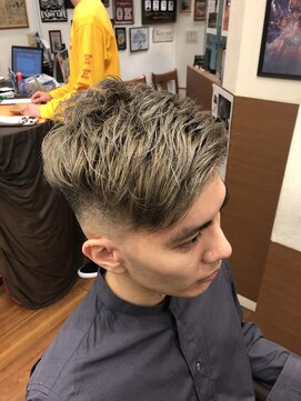 グルーマーズトウキョウ(GROOMER/S TOKYO) ハイトーン　ハードパート　スキン【HOMME HAIR ZERO伊藤】