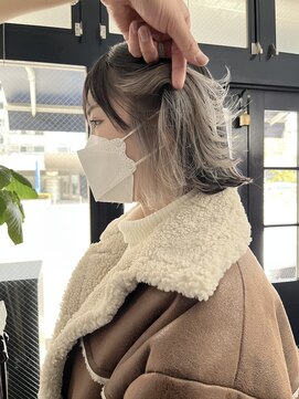 ジョナサン リヴィングストン(JONATHAN LIVINGSTON) ホワイトベージュ×インナーカラー