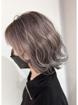 ラビス 浦和(Lovis) デザインカラー/レイヤーカット/ウェットヘア/夏のヘアアレンジ