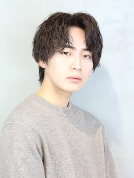 ザ サードヘアー 津田沼 (THE 3rd HAIR) センターパート　ツーブロック