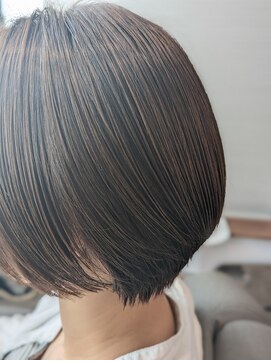 エム(em) 大人ショート