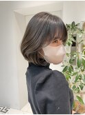 ナチュラルで柔らかいボブと艶のグレージュ