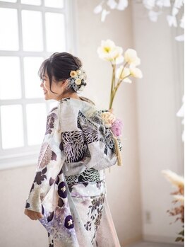 ヘアーサロン カシュカシュ(hair salon Cache cache)の写真/成人式・振袖の着付けも承ります☆プロの技で着崩れしにくい綺麗な仕上がりに♪前撮りの撮影も◎