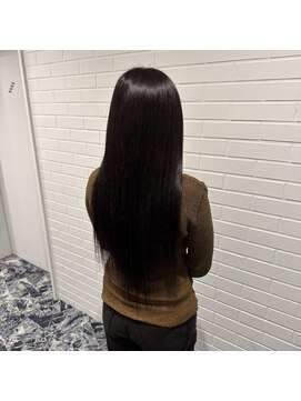 ブランシスヘアー(Bulansis Hair) 暗髪ロングに大変身！