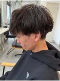 緩め波巻きスパイラルパーマシャドウパーマメンズマッシュウルフ