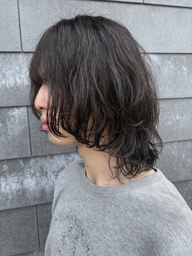 ヒュイル バイ ニアウ(Hwyl by Niau) メンズマッシュシャドウパーマスパイラルパーマニュアンスパーマ