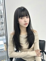 ユーフォリア 渋谷グランデ(Euphoria SHIBUYA GRANDE)&nbsp;レイヤーカット　ダークオリーブカラー