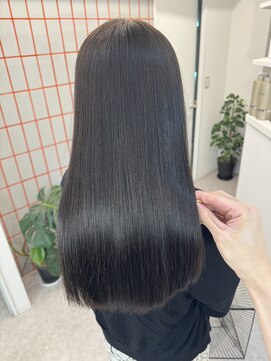 ペレ 栄 アネックス(PELE栄ANNEX) 韓国 くびれロング レイヤー ワンホンヘア 小顔前髪