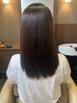 エルアスク&nbsp;大人可愛いヘルシーロングスタイル30代40代50代60代