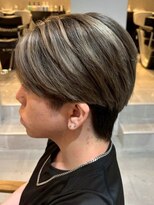 メンズサロン ブロック(Men's Salon bloc)&nbsp;ブリーチ グレーアッシュ ハイライト マッシュ メンズカラー