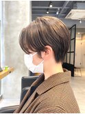 横浜西口レディース刈り上げハンサムショートボーイッシュヘア