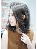 外国人カラー「グレーアッシュ」ザシーバイアフロート　海老名