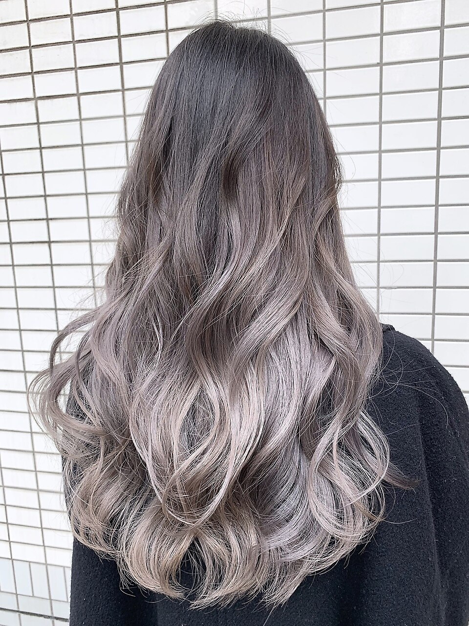 シルバーグレージュ×バレイヤージュ【ROSIER町田】：L029096565