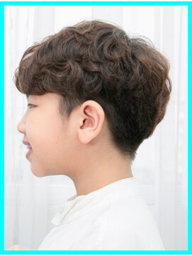 キッズカット 男の子 くせ毛 ツーブロック L ヘアー リラックス 風香 Hair Relax のヘアカタログ ホットペッパービューティー