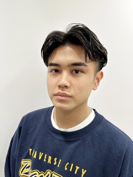 エアー 横浜(AIR) 【寺本】センターパート　ニュアンスパーマ　刈り上げ