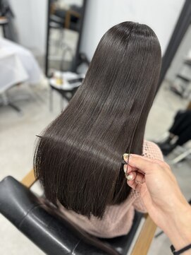 ダーツ(darts) darts_Ukyo/程よい透け感！くすみすぎないクリアグレージュ