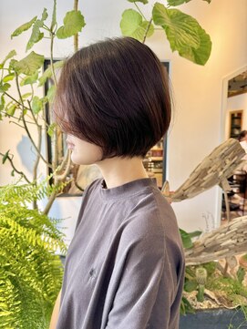 ラーサ(LaHzA) 前髪長めの大人ショート◎