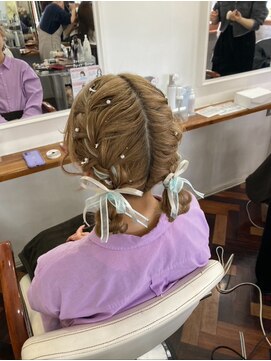 ヘアーアンドメイクアップモパ ヘアアレンジ