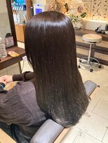 ヘアリゾート粋 ティガ 池袋店(tiga)&nbsp;透明感あふれる艶髪ストレートセミロング