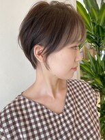アドア(adore)&nbsp;耳掛けショート/くびれショート/前髪あり