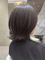 表参道白髪ぼかしミディアムレイヤーボブアッシュベージュ40代