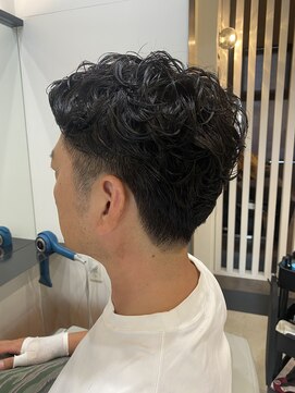 グロウ 万博記念公園(GLOW) メンズパーマ