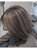 カシータ フロル 尾張旭店(Casita flor)&nbsp;白髪ぼかしハイライト