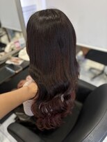 ヘアーデザイン ジェルム(Hair Design germe)&nbsp;黒×赤アンブレラ風 / YUDU