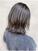 20代30代大人可愛いアッシュグレージュハイライトウェット感ボブ
