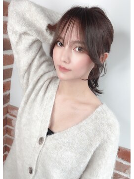 エニー 栄(Any) 『小顔に見せる』おくれ毛が可愛いエギョモリカット