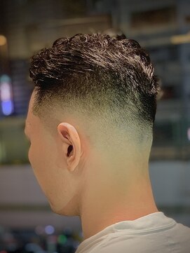 ヒロギンザバーバーショップ 大宮店(HIRO GINZA BARBER SHOP) サイドパートスキンフェード/大宮/メンズカット/バーバー