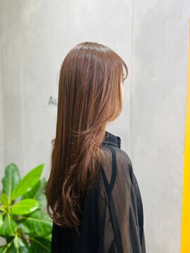 オーストヘアー リュウール(Aust hair Lueur) ロングレイヤー×ベージュカラー