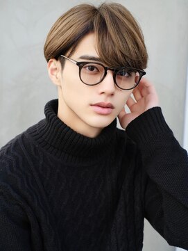 ミラリー トウキョウ(Mirareee Tokyo) 似合わせ韓国風メンズヘア明るめベージュ