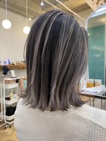 ロミー 本厚木(ROMMY.)&nbsp;20代～50代◎くびれウルフカット◎細めハイライト暗めカラー