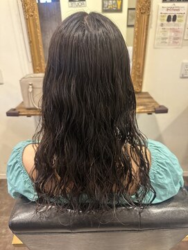 ヘアーメイク ララ(HAIR MAKE LALA) スパイラルパーマ　ロング