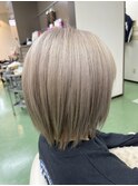 大人可愛い小顔ベージュレイヤーボブ20代30代40代