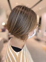 ステアケース 武蔵小杉店(stair:case)&nbsp;ハイライトを増やしてトーンアップ　白髪ぼかし