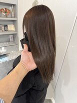 レヴリー(reverie) 白髪ぼかし艶髪酸性ストレートヘッドスパ40代50代
