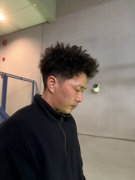 レンゲン(LENGEN) メンズパーマフェードバーバーツイスト理容室カット