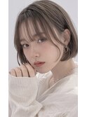 濡れ感で魅せるナチュラルウェットヘア