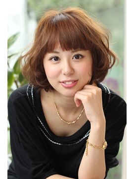 ディフィーノ 青山(DIFINO) 重めバングのふんわりボブ